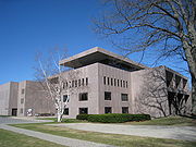 Clark Art Institute, Williamstown, MA - main entrance.JPG